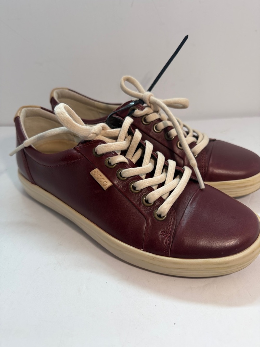 Ecco Women's Leather Sneakers in Burgundy with Cream Laces